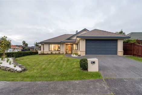 Photo of property in 101 Westerham Drive, Dannemora, Auckland, 2016