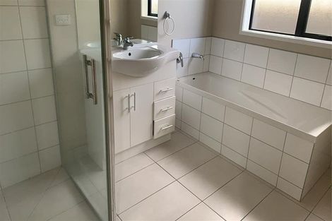 Photo of property in 6 Lindis Place, Poraiti, Napier, 4112