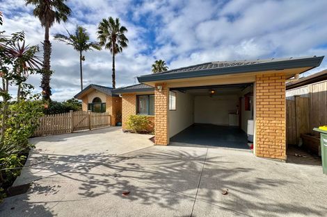 Photo of property in 6 Red Hibiscus Road, Stanmore Bay, Whangaparaoa, 0932