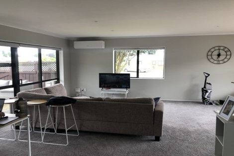 Photo of property in 5 Ngamotu Place, Mount Maunganui, 3116