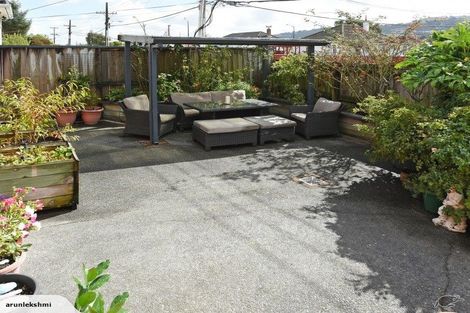 Photo of property in 54 Athlone Crescent, Avalon, Lower Hutt, 5011