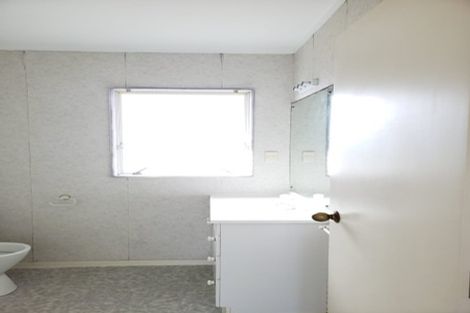Photo of property in 1/1 Emma Court, Northpark, Auckland, 2013