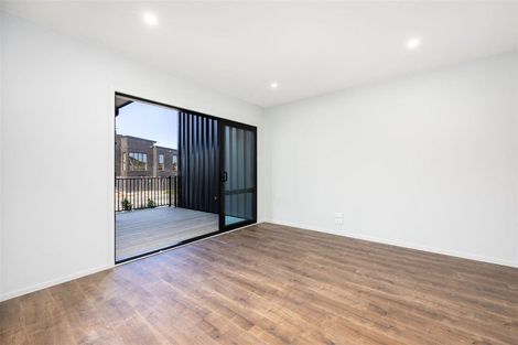 Photo of property in 108 Te Oneroa Way, Long Bay, Auckland, 0630