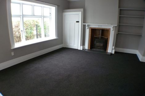 Photo of property in 33 Kirkcaldy Street, South Dunedin, Dunedin, 9012