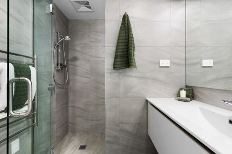 Photo of property in 17/20 George Bullen Lane, Arthurs Point, Queenstown, 9371