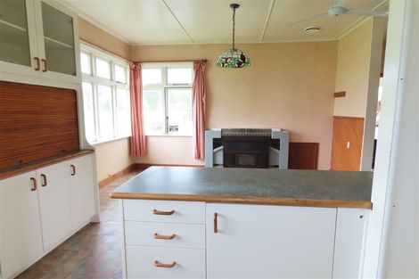 Photo of property in 328 Arapaepae Road, Levin, 5571