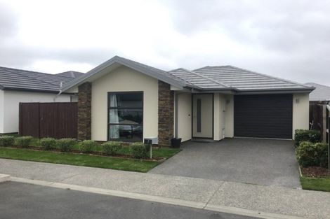 Photo of property in 7 Robalan Close, Halswell, Christchurch, 8025