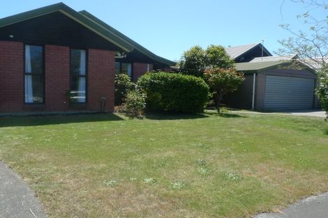 Photo of property in 243 Queenspark Drive, Parklands, Christchurch, 8083