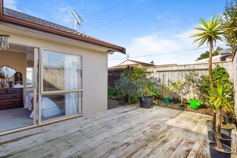 Photo of property in 35a Shirley Avenue, Papakura, 2110