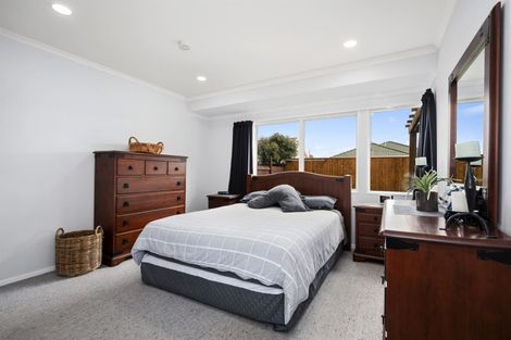 Photo of property in 22 The Green, Mount Maunganui, 3116