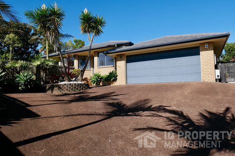 Photo of property in 11 Cognac Place, Henderson, Auckland, 0612