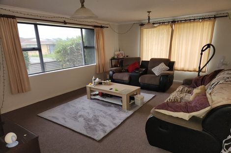 Photo of property in 1 Matai Street, Waikanae, 5036
