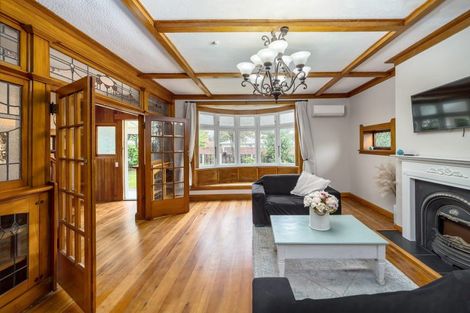 Photo of property in 98 Brandon Street, Featherston, 5710