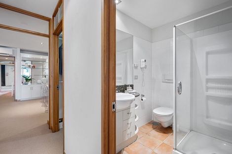 Photo of property in The Sands Apartments, 5/47 The Strand, Takapuna, Auckland, 0622