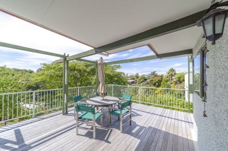 Photo of property in 71 Napier Terrace, Hospital Hill, Napier, 4110