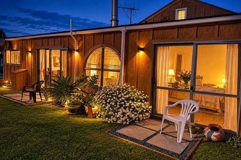 Photo of property in 11 Alcemene Lane, Baylys Beach, Dargaville, 0377