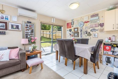 Photo of property in 36 Lavery Place, Sunnynook, Auckland, 0632