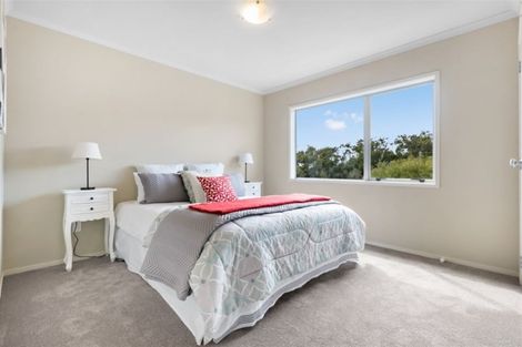 Photo of property in 10 Barnacle Rise, Red Beach, 0932