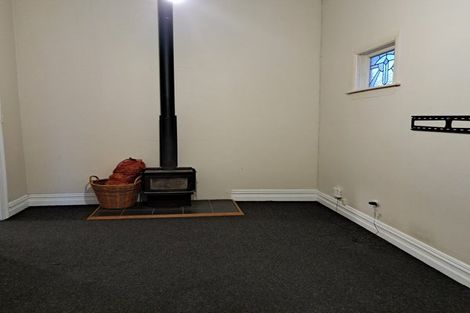 Photo of property in 33 Walter Street, The Glen, Dunedin, 9011