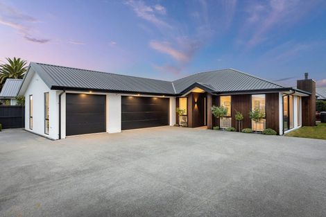 Photo of property in 209 Highsted Road, Casebrook, Christchurch, 8051