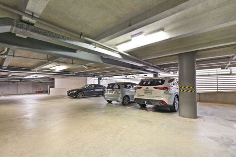 Photo of property in 1/6d Durham Street, Tauranga, 3110
