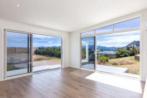 Photo of property in 9 Ridgetop Rise, Fairhall, Blenheim, 7272