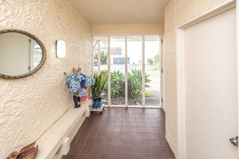 Photo of property in 4 Kapiti Terrace, Castlecliff, Whanganui, 4501