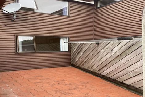 Photo of property in 2/166 Moxham Avenue, Hataitai, Wellington, 6021