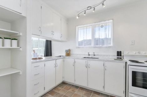 Photo of property in 321a Wellington Road, Wainuiomata, Lower Hutt, 5014