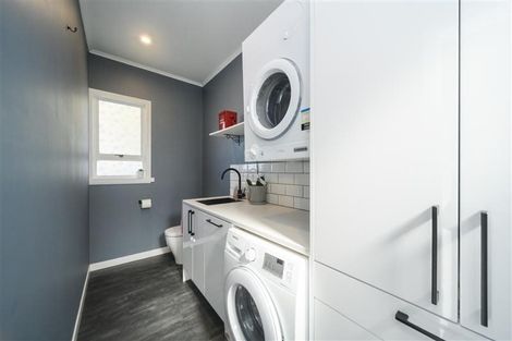 Photo of property in 46 Kingswood Street, Takaro, Palmerston North, 4412