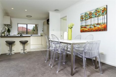 Photo of property in 66 Wattle Farm Road, Wattle Downs, Auckland, 2103