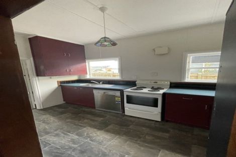 Photo of property in 17 Haydon Street, Roslyn, Palmerston North, 4414