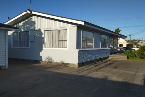 Photo of property in 16 Meeanee Quay, Westshore, Napier, 4110