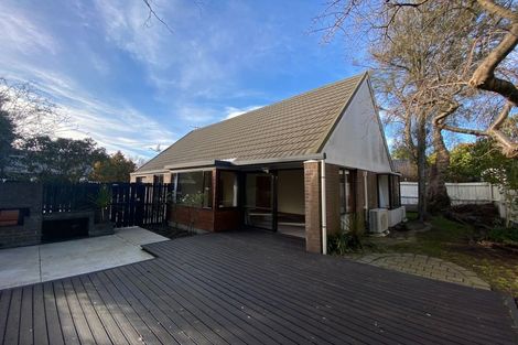 Photo of property in 2/46 Weston Road, St Albans, Christchurch, 8052
