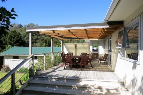Photo of property in 2020 Rings Road, Coromandel, 3506