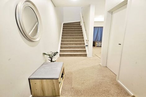 Photo of property in 4 Ceramic Lane, New Lynn, Auckland, 0600