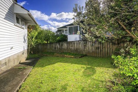 Photo of property in 1/13 Eversleigh Road, Belmont, Auckland, 0622