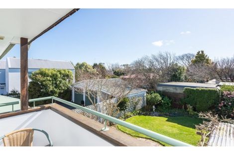 Photo of property in 37 Holly Road, St Albans, Christchurch, 8014
