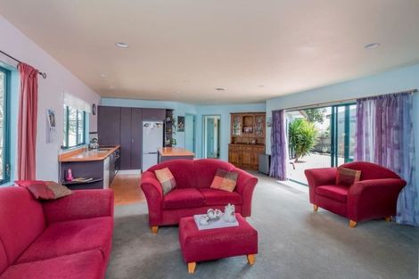 Photo of property in 7 Barrett Drive, Waikanae Beach, Waikanae, 5036