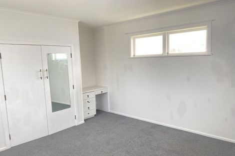 Photo of property in 100 Triangle Road, Massey, Auckland, 0614