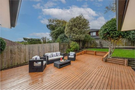 Photo of property in 21 Fieldstone Court, Northpark, Auckland, 2013