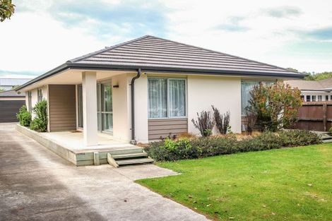 Photo of property in 238 Wainoni Road, Avondale, Christchurch, 8061