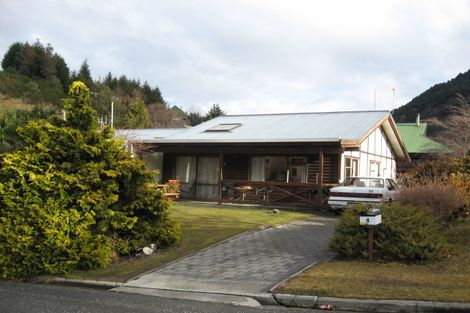 Photo of property in 4b Avalon Crescent, Fernhill, Queenstown, 9300