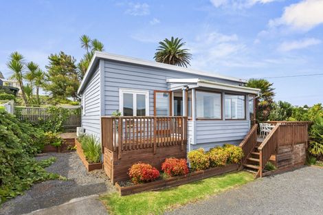 Photo of property in 49b Wallis Street, Raglan, 3225