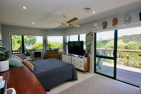 Photo of property in 6 Pohutukawa Grove, Whitianga, 3510