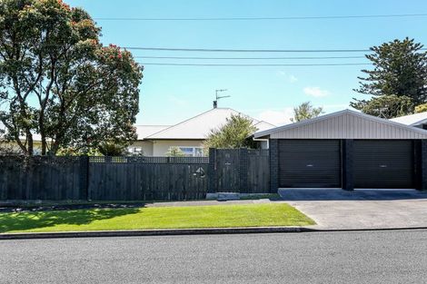 Photo of property in 81 Paynters Avenue, Strandon, New Plymouth, 4312