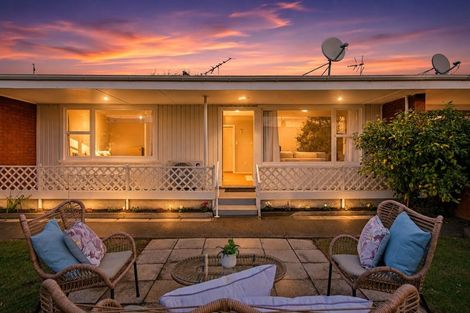 Photo of property in 3/7a Curletts Road, Sockburn, Christchurch, 8042