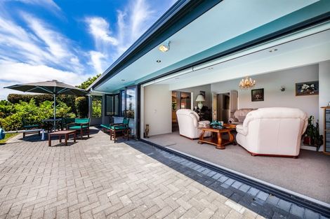 Photo of property in 1335 Kahikatea Flat Road, Kaukapakapa, 0871