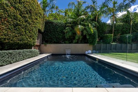 Photo of property in 19 Maritime Terrace, Birkenhead, Auckland, 0626