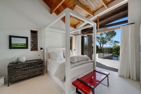 Photo of property in 42 Porterfield Road, Whitford, Howick, 2571